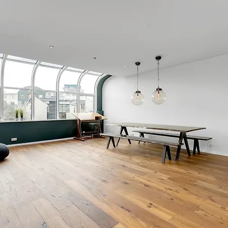 G5 - Penthouse Apartment